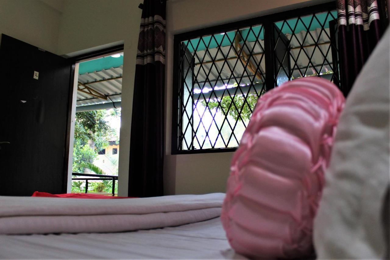 Dipty Welcome Stay วากาตอร์ ภายนอก รูปภาพ