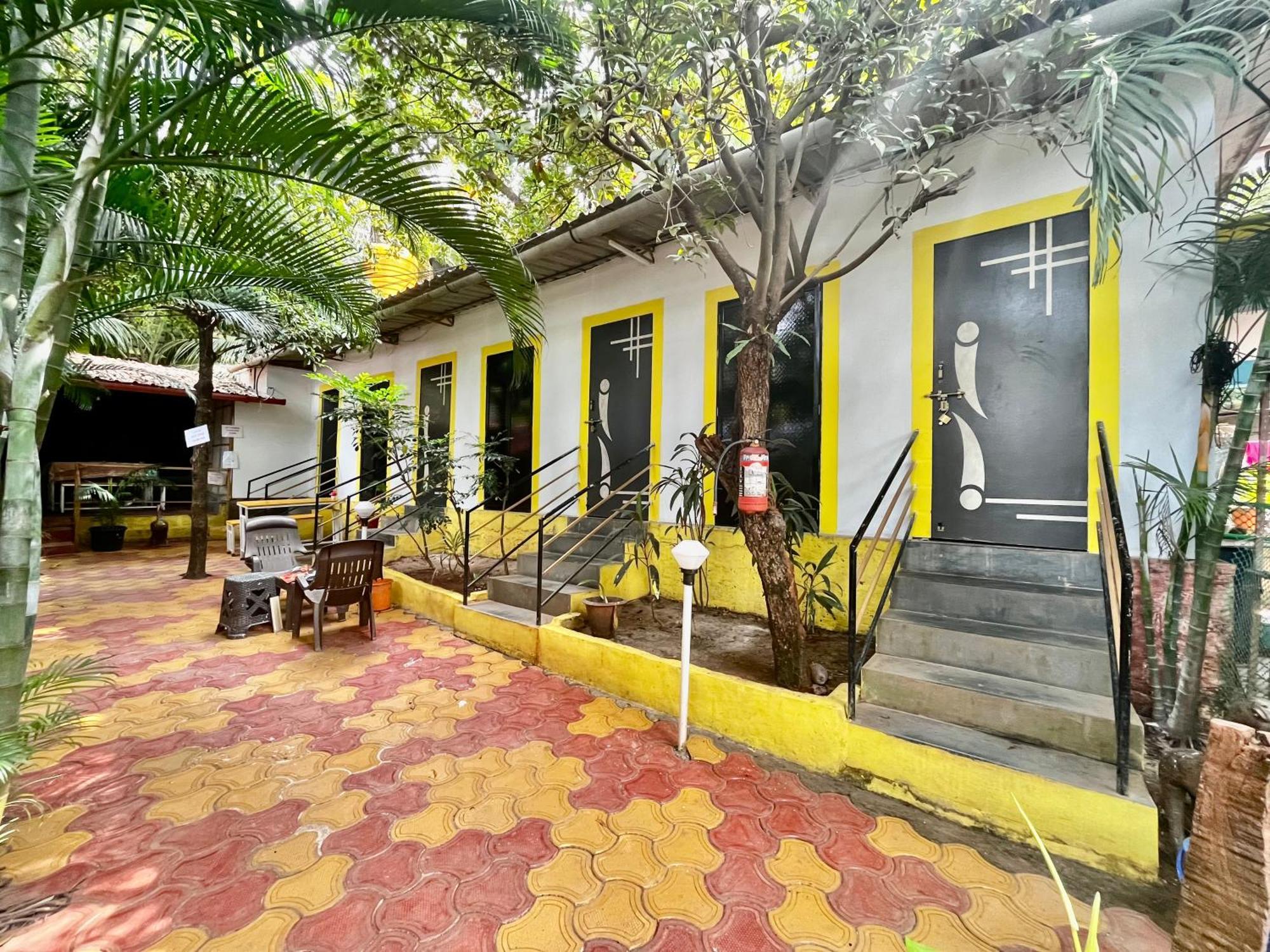 Dipty Welcome Stay วากาตอร์ ภายนอก รูปภาพ
